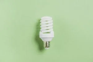 Lâmpadas fluorescentes: confira dicas de como realizar o descarte adequado