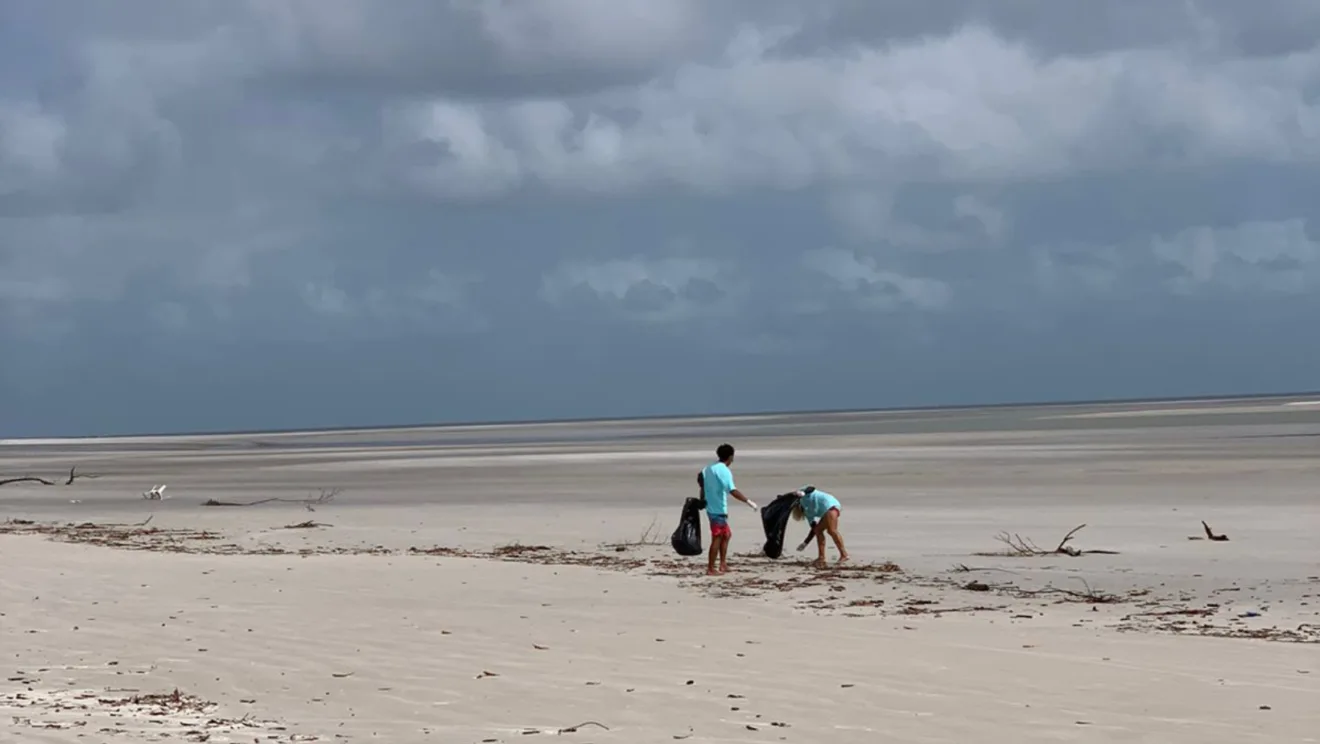 Com projeto ‘Praia Limpa’, Cia. Marítima já recolheu mais de 1,4 toneladas de lixo das praias brasileiras